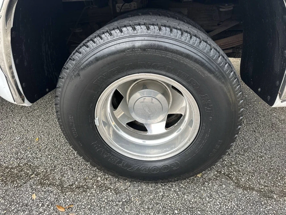 2001 Ford Super Duty 1st Gen - Image 11 of 12