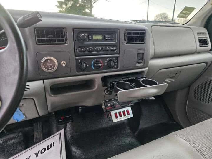 2001 Ford Super Duty 1st Gen - Image 14 of 30