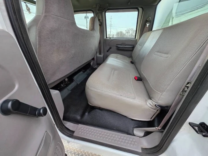 2001 Ford Super Duty 1st Gen - Image 15 of 30