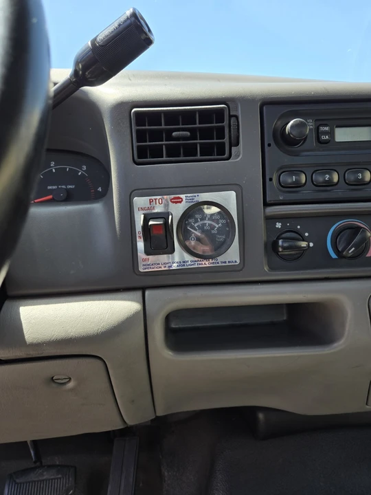 2001 Ford Super Duty 1st Gen - Image 15 of 17