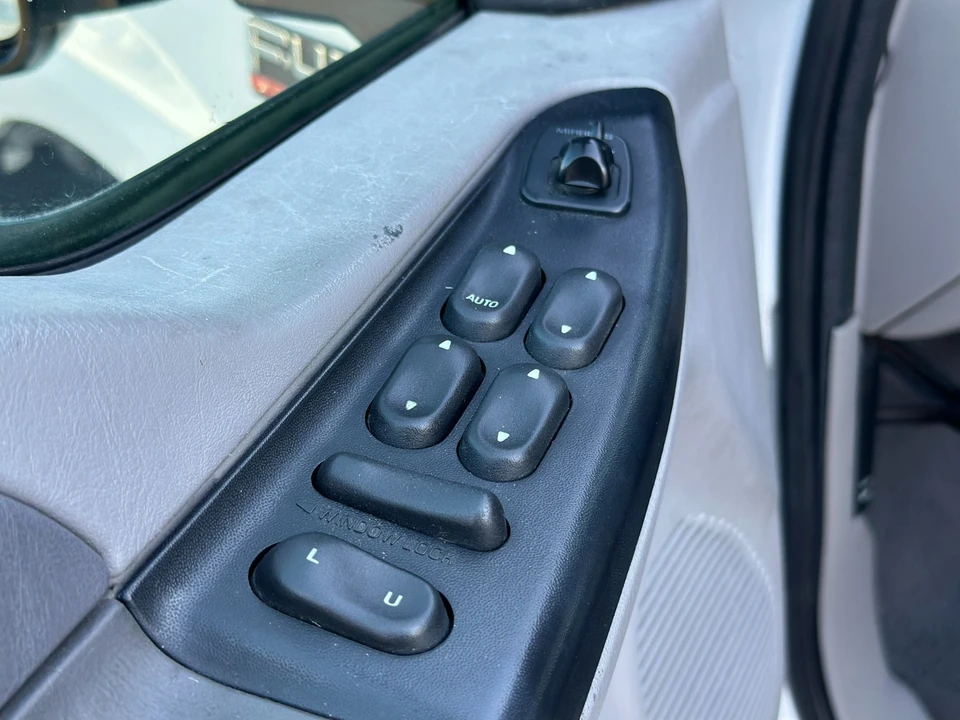 2001 Ford Super Duty 1st Gen - Image 12 of 21
