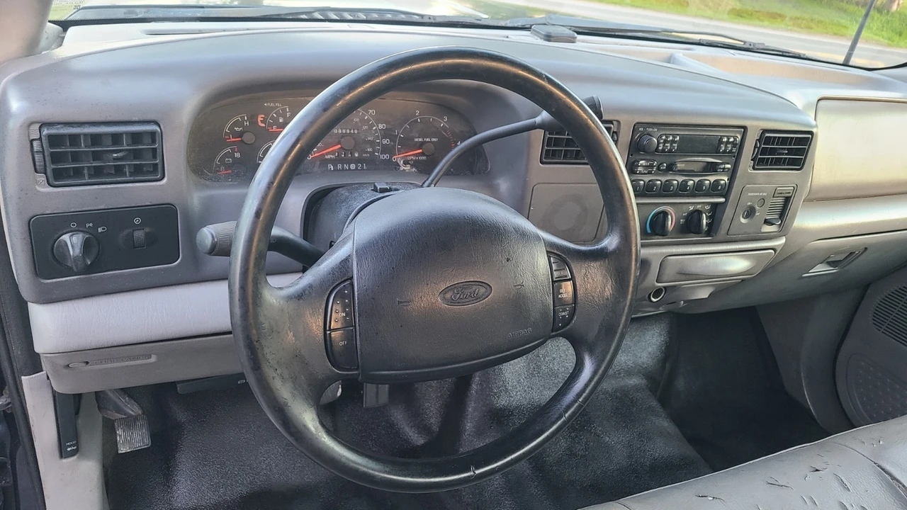 2001 Ford Super Duty 1st Gen - Image 9 of 18