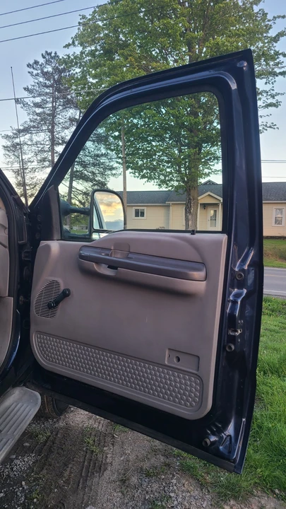 2001 Ford Super Duty 1st Gen - Image 15 of 18
