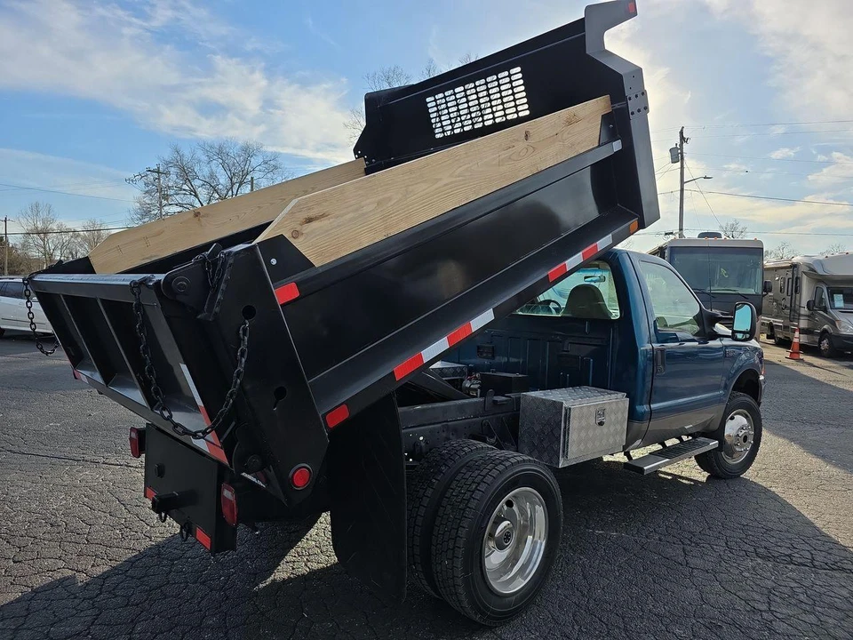 2001 Ford F-Series - Image 2 of 30