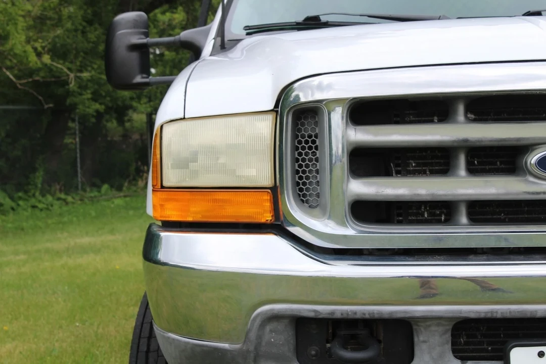 2001 Ford Super Duty 1st Gen - Image 11 of 12