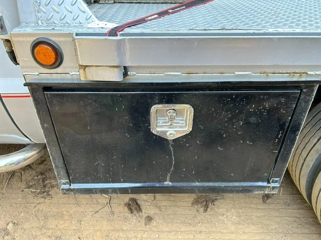 2001 Ford Super Duty 1st Gen - Image 18 of 19