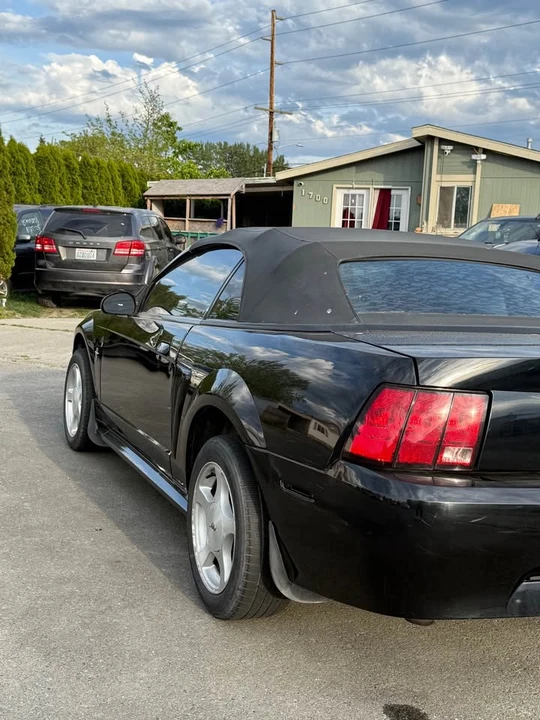 2001 Ford SN95 Mustang - Image 2 of 3