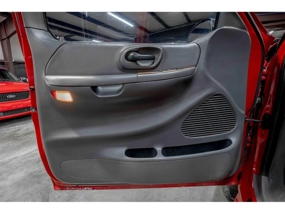 2001 Ford F-150 10th Gen - Image 12 of 21