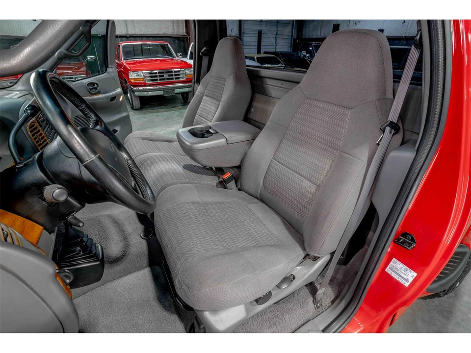 2001 Ford F-150 10th Gen - Image 13 of 21