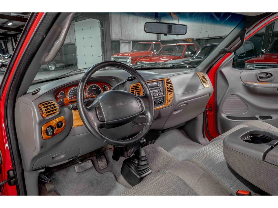 2001 Ford F-150 10th Gen - Image 14 of 21