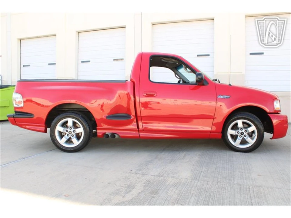 2001 Ford F-150 10th Gen - Image 4 of 31