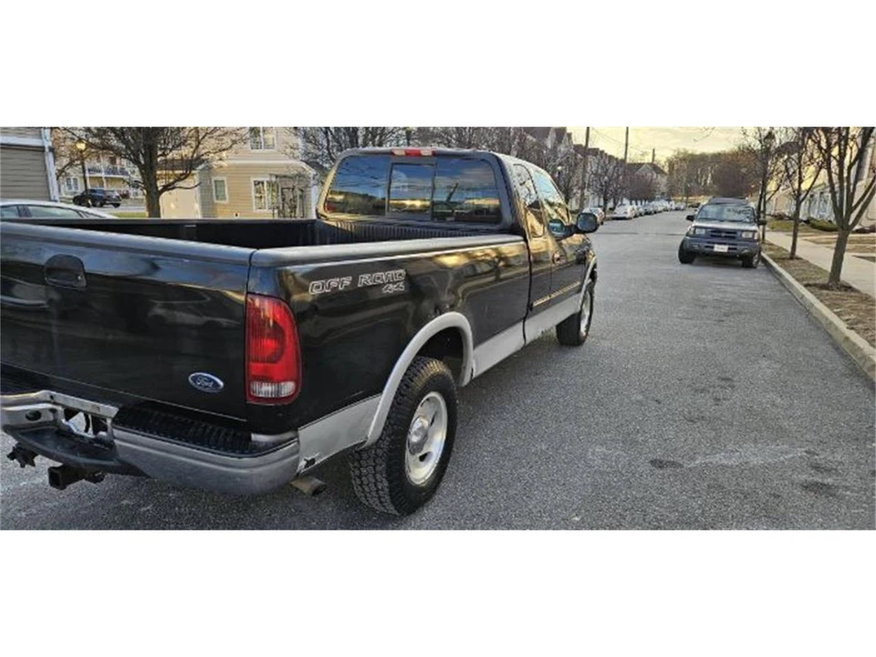 2001 Ford F-150 10th Gen - Image 13 of 18