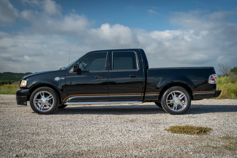 2001 Ford F-150 10th Gen - Image 2 of 24