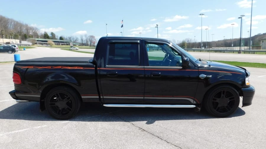 2001 Ford F-150 10th Gen - Image 14 of 15