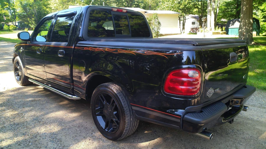 2001 Ford F-150 10th Gen - Image 2 of 28