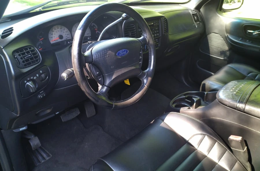 2001 Ford F-150 10th Gen - Image 19 of 28