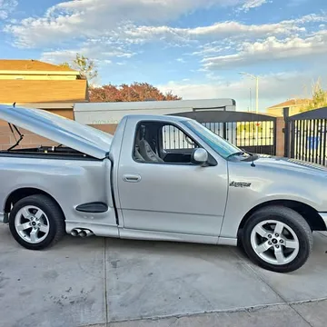 2001 Ford F150 Lightning SVT