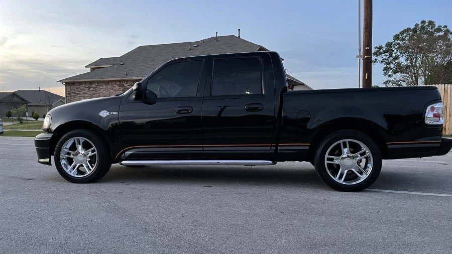 2001 Ford F-150 10th Gen - Image 2 of 18