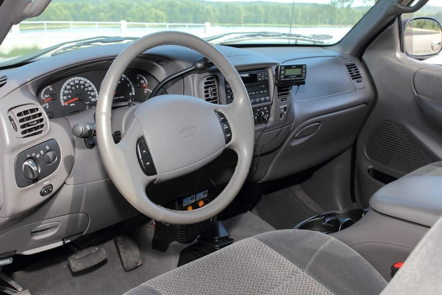 2001 Ford F-150 10th Gen - Image 4 of 11