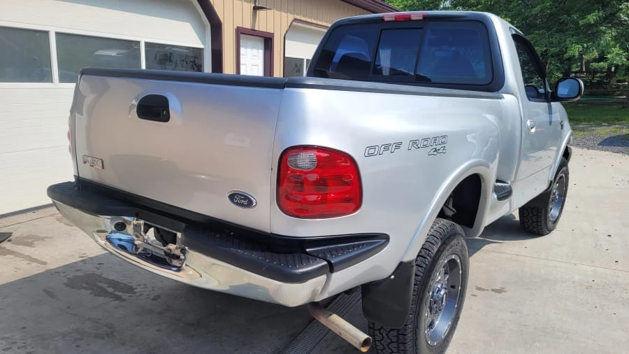 2001 Ford F-150 10th Gen - Image 6 of 9