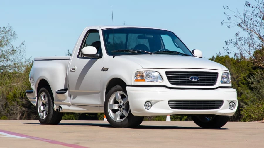 2001 Ford F-150 SVT Lightning 10th Gen - Image 12 of 12