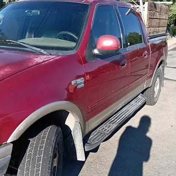2001 Ford F150 SuperCrew Cab King Ranch Pickup 4D 5 1/2 ft