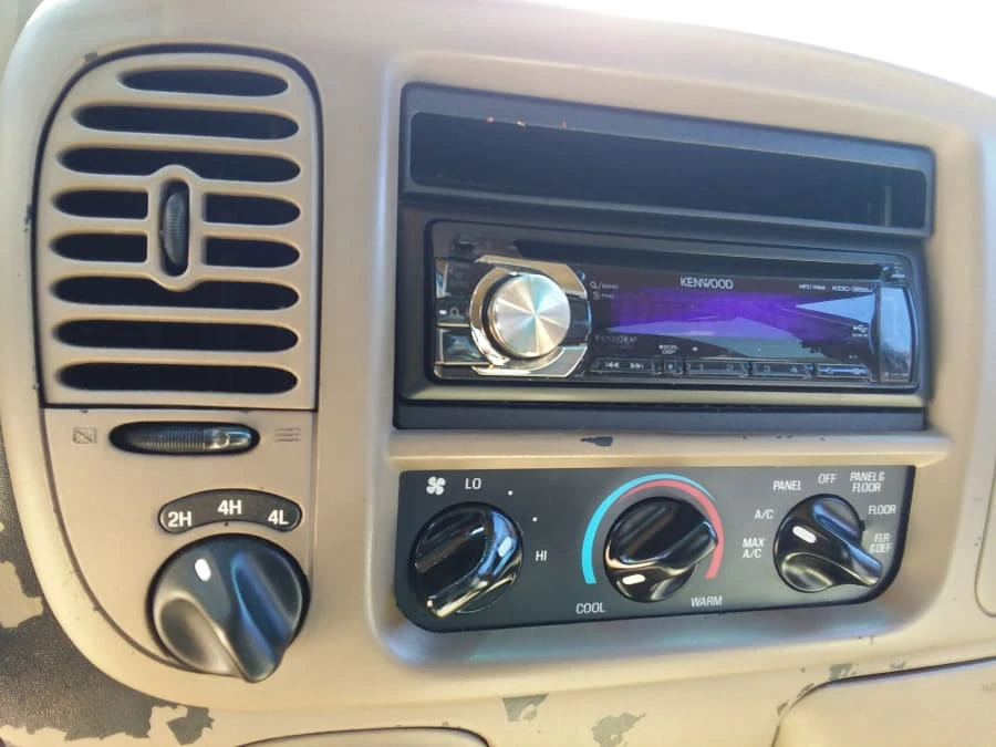 2001 Ford F-150 10th Gen - Image 7 of 11