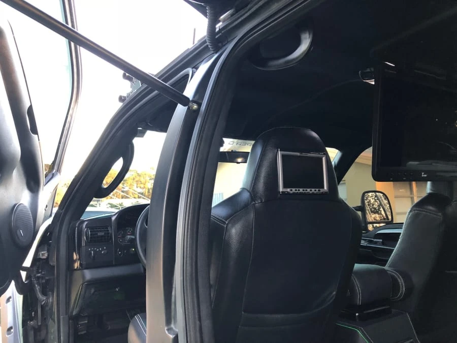2001 Ford Super Duty 1st Gen - Image 3 of 10