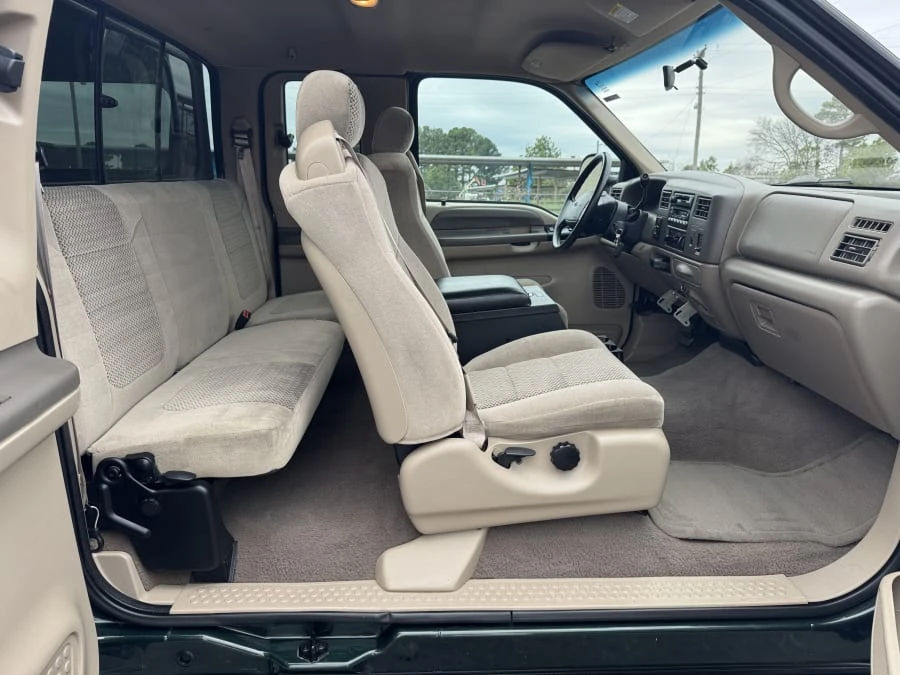 2001 Ford Super Duty 1st Gen - Image 23 of 31