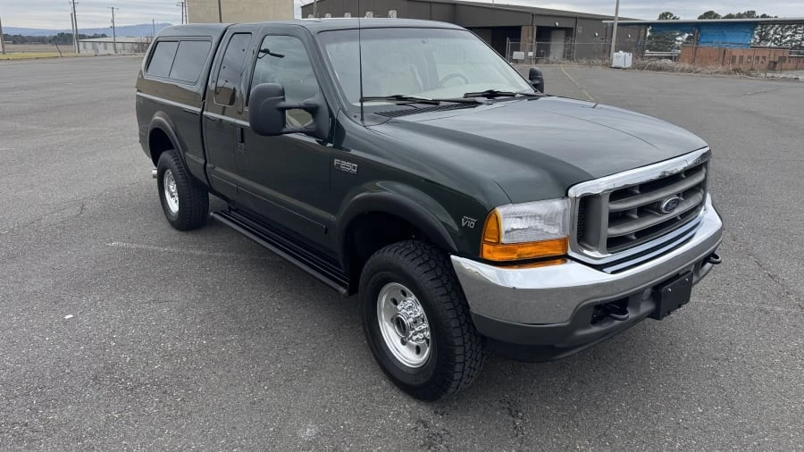 2001 Ford Super Duty 1st Gen - Image 10 of 31