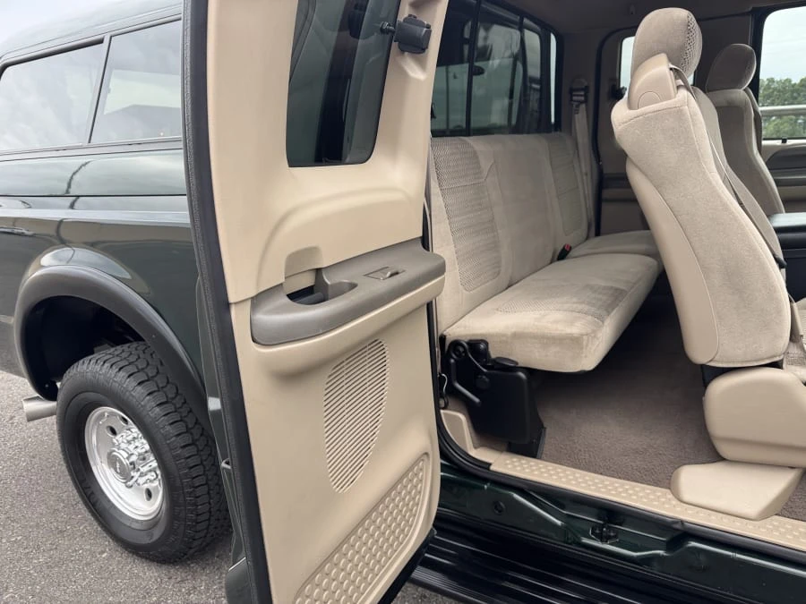 2001 Ford Super Duty 1st Gen - Image 24 of 31