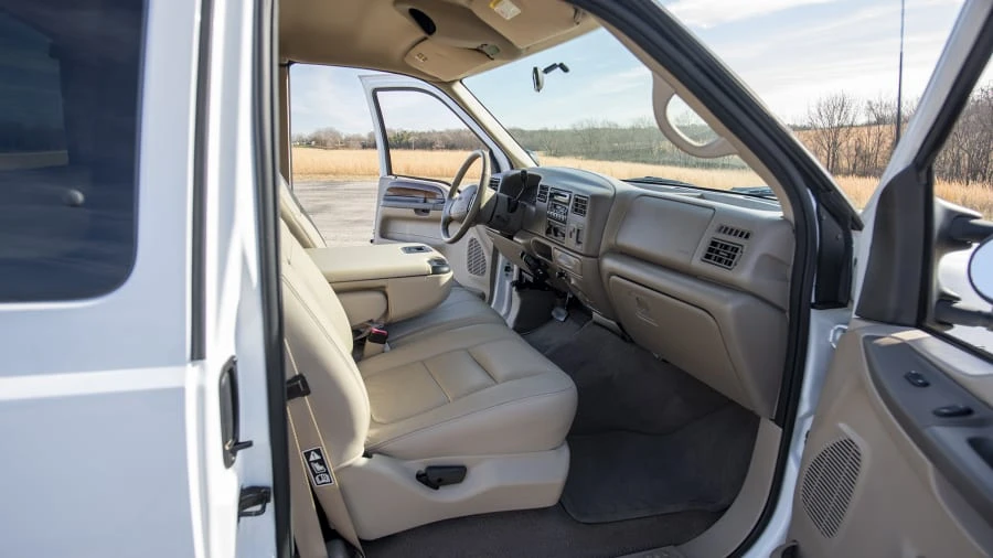 2001 Ford Super Duty 1st Gen - Image 5 of 12