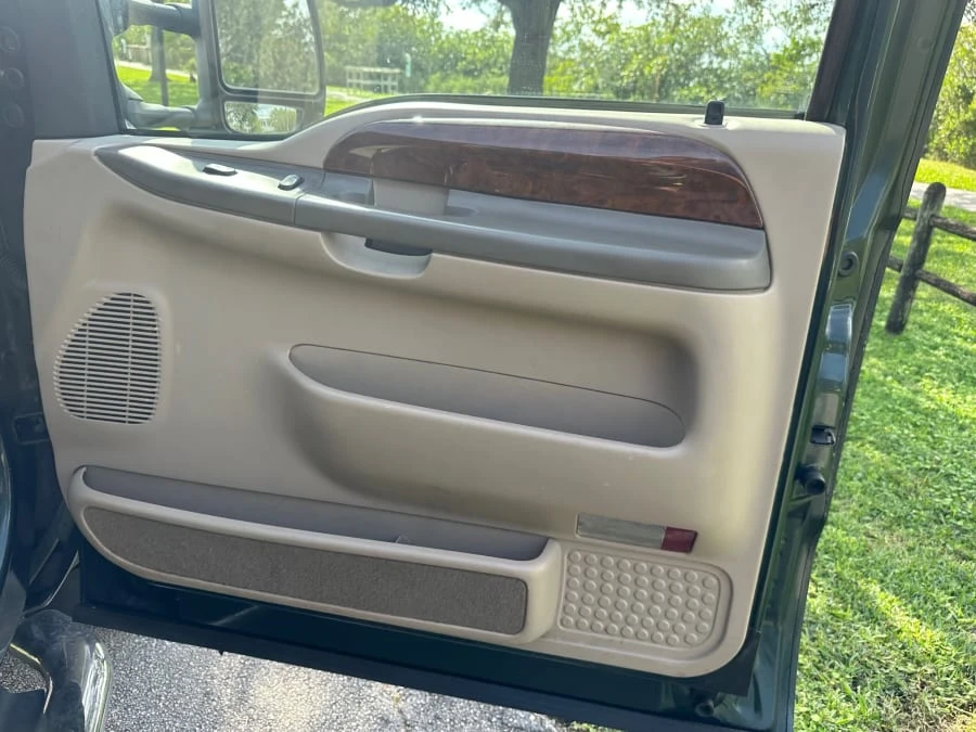 2001 Ford Super Duty 1st Gen - Image 12 of 23