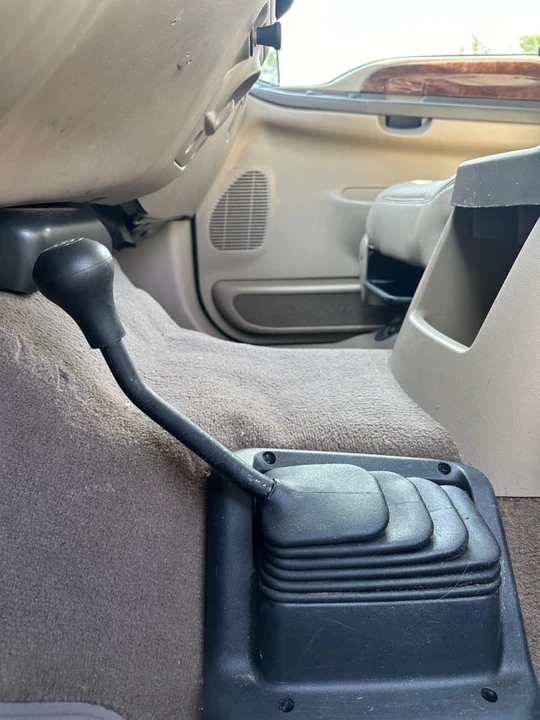 2001 Ford Super Duty 1st Gen - Image 16 of 23