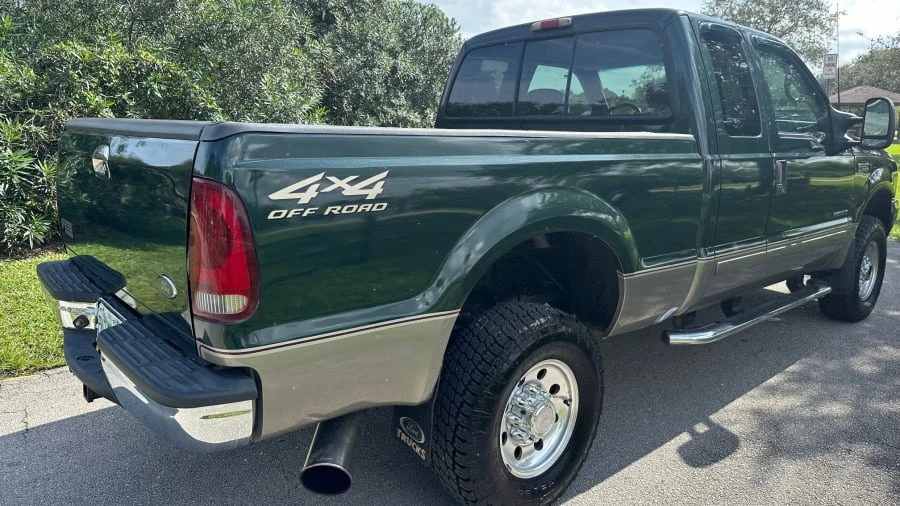 2001 Ford Super Duty 1st Gen - Image 3 of 23