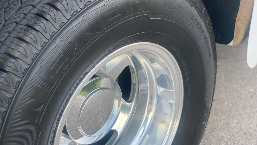 2001 Ford Super Duty 1st Gen - Image 10 of 14