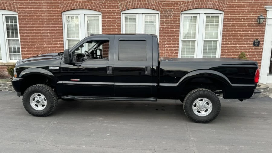 2001 Ford Super Duty 1st Gen - Image 2 of 12