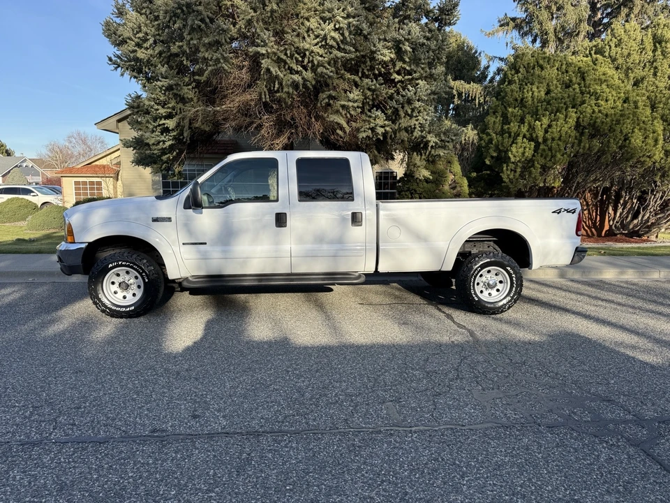 2001 Ford Super Duty 1st Gen - Image 2 of 21