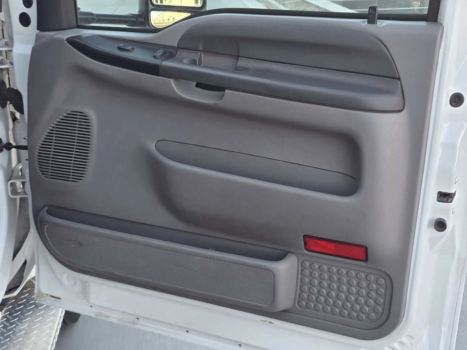 2001 Ford Super Duty 1st Gen - Image 24 of 31