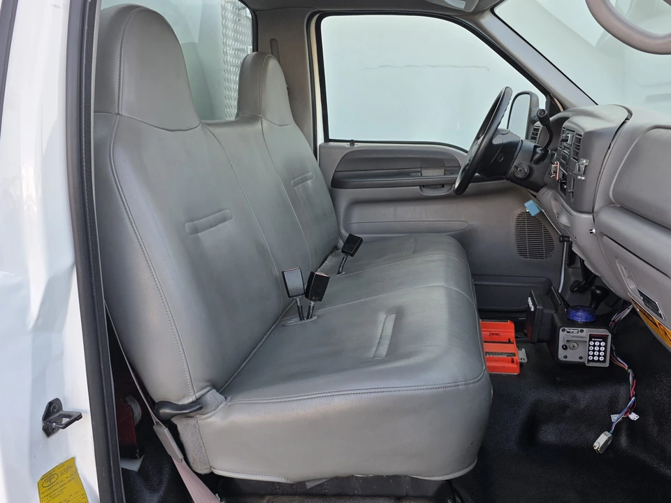 2001 Ford Super Duty 1st Gen - Image 26 of 31