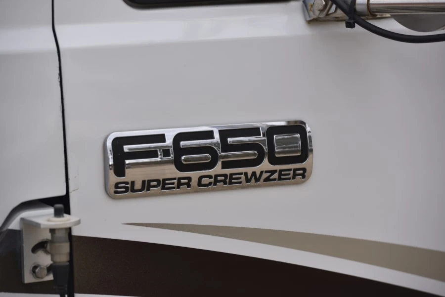 2001 Ford Super Duty 1st Gen - Image 10 of 31