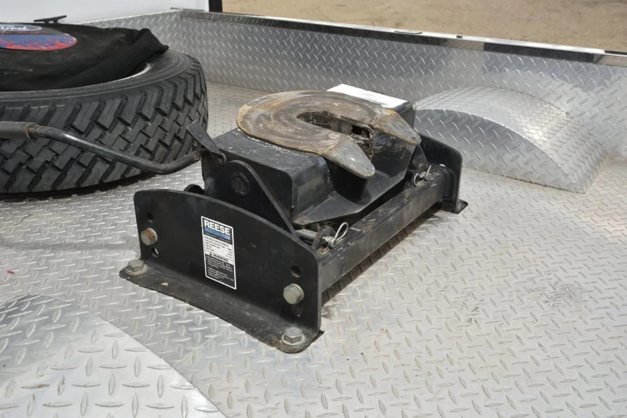 2001 Ford Super Duty 1st Gen - Image 15 of 31