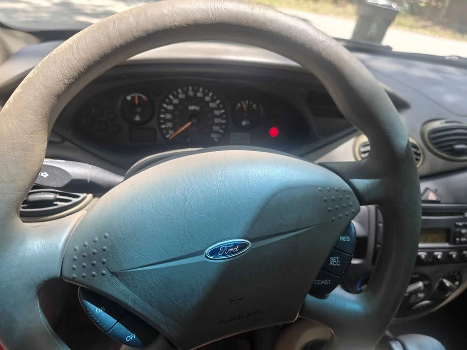2001 Ford Focus 1st Gen - Image 2 of 5