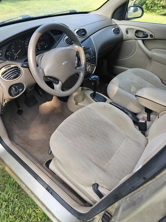 2001 Ford Focus 1st Gen - Image 5 of 7