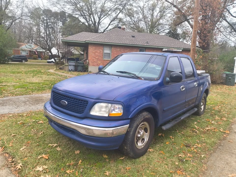2001 Ford F-150 10th Gen - Image 2 of 6