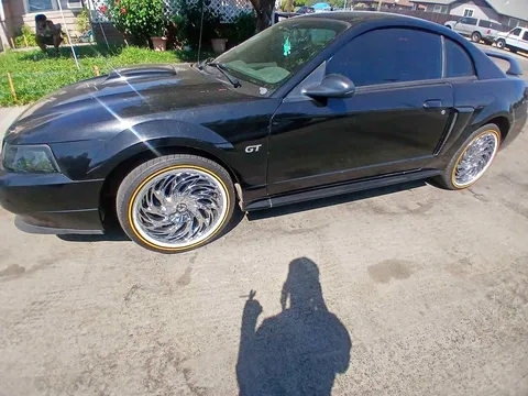 2001 Ford GT Coupe 2D