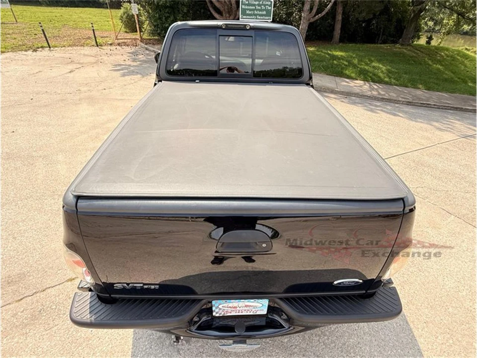 2001 Ford F-150 SVT Lightning 10th Gen - Image 11 of 31