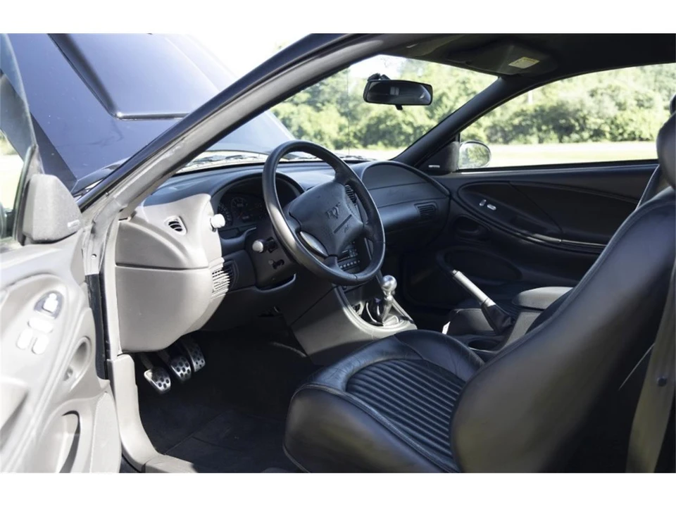 2001 Ford SN95 Mustang - Image 17 of 31