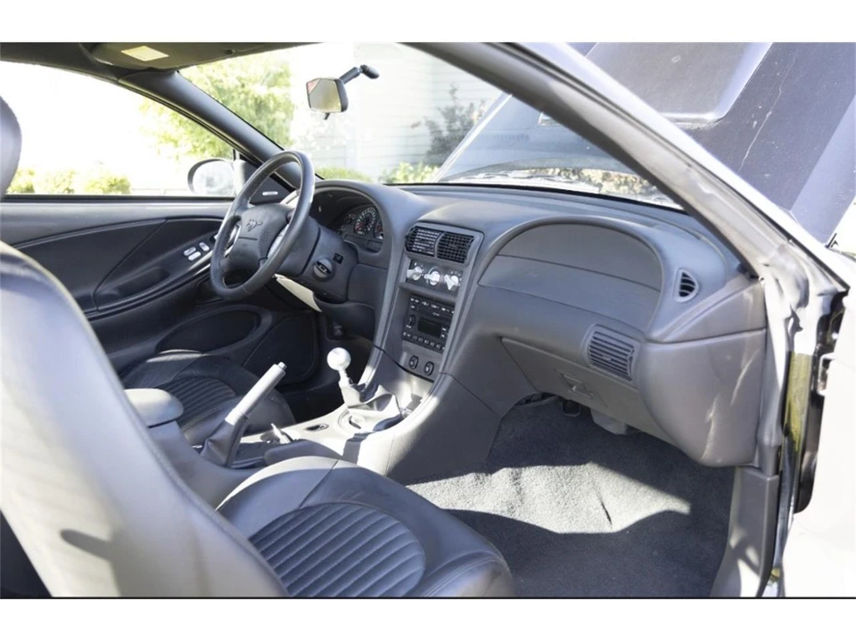 2001 Ford SN95 Mustang - Image 19 of 31