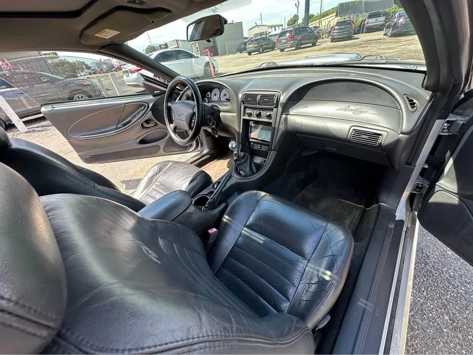 2001 Ford SN95 Mustang - Image 10 of 15